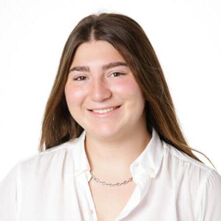 Eliza Schwarz ’23